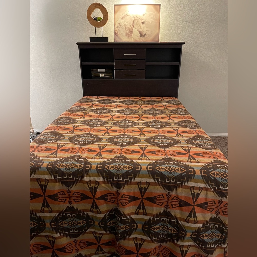 Pendleton Virgin Wool Native/Southwestern/ Tribal blanket